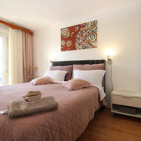 Apartamento Tereza 1352 *
