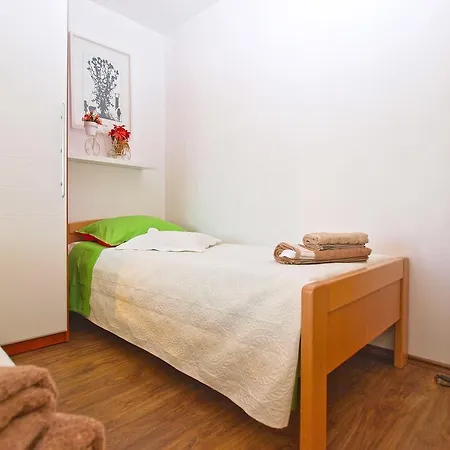 Apartment Tereza 1352 Pula