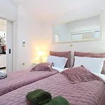 Tereza 1352 Appartement Pula
