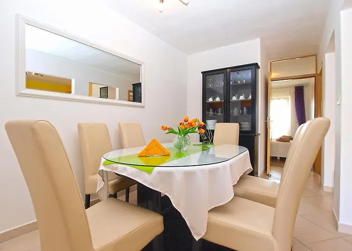 Tereza 1352 Apartment