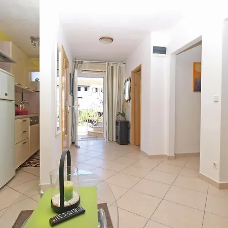 Apartment Tereza 1352 Pula